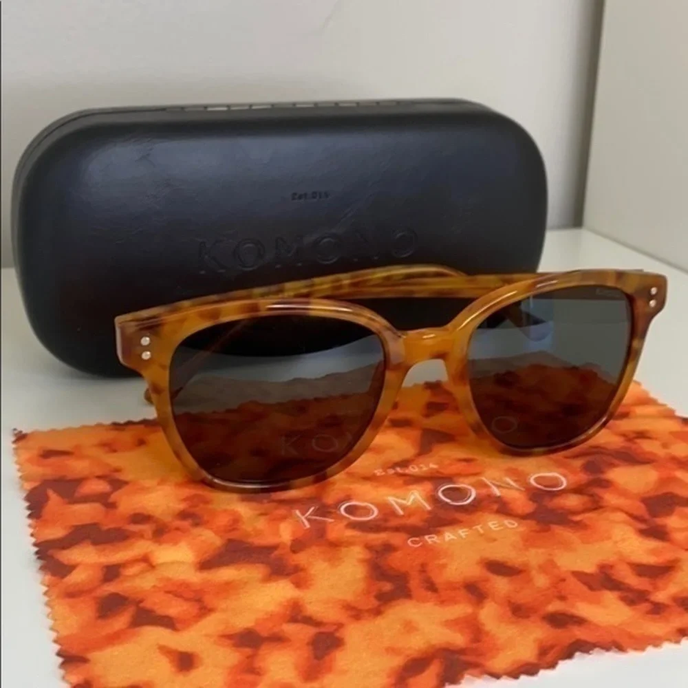 Komono Sunglasses Renee Caramel Demi New